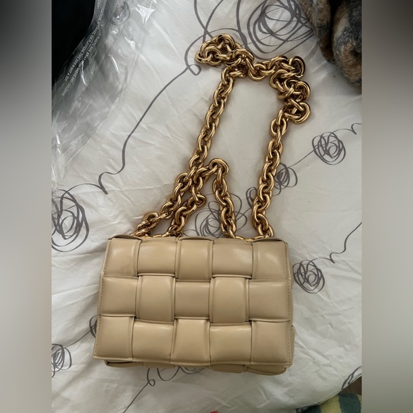 Bottega Veneta Padded Cassette Bag with Chain in Porridge - Picture 2 of 14